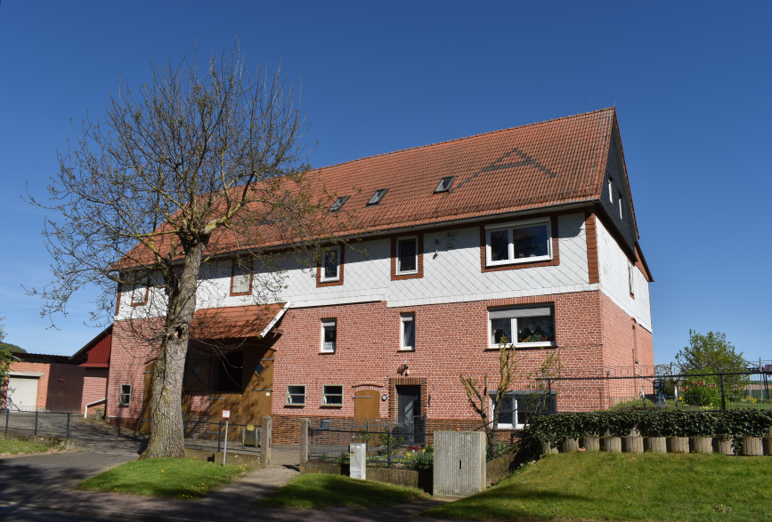 Einfamilienhaus Wolfhagen - 11.5 Zimmer, 272 m&sup2;, 399.000&euro; | Angebot:26361278