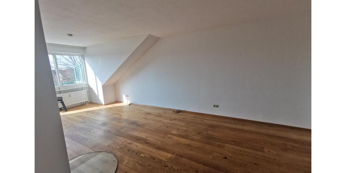Dachgeschoßwohnung Höhenkirchen-Siegertsbrunn Siegertsbrunn - 3 Zimmer, 72 m&sup2;, 460.000&euro; | Angebot:25362956