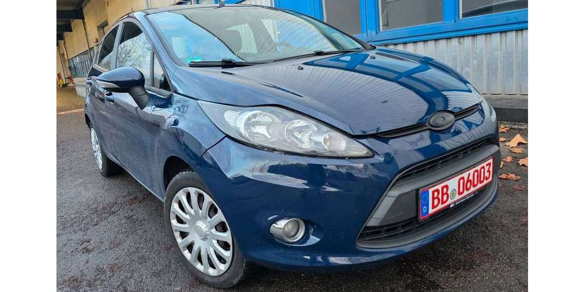 Ford Fiesta 144.000 km 3.200 &euro; Holzgerlingen 71088