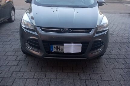 Ford Kuga 166.000 km 8.350 &euro; Pfaffenhausen 87772