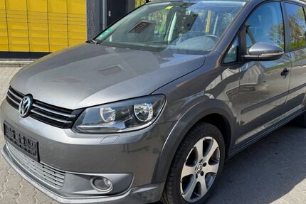 VW Touran 170.000 km 8.999 &euro; Berlin 13055