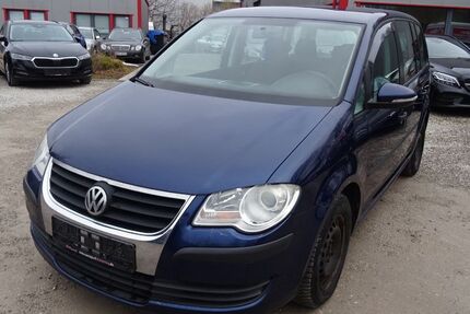 VW Touran 586.898 km 1.390 &euro; Ismaning 85737