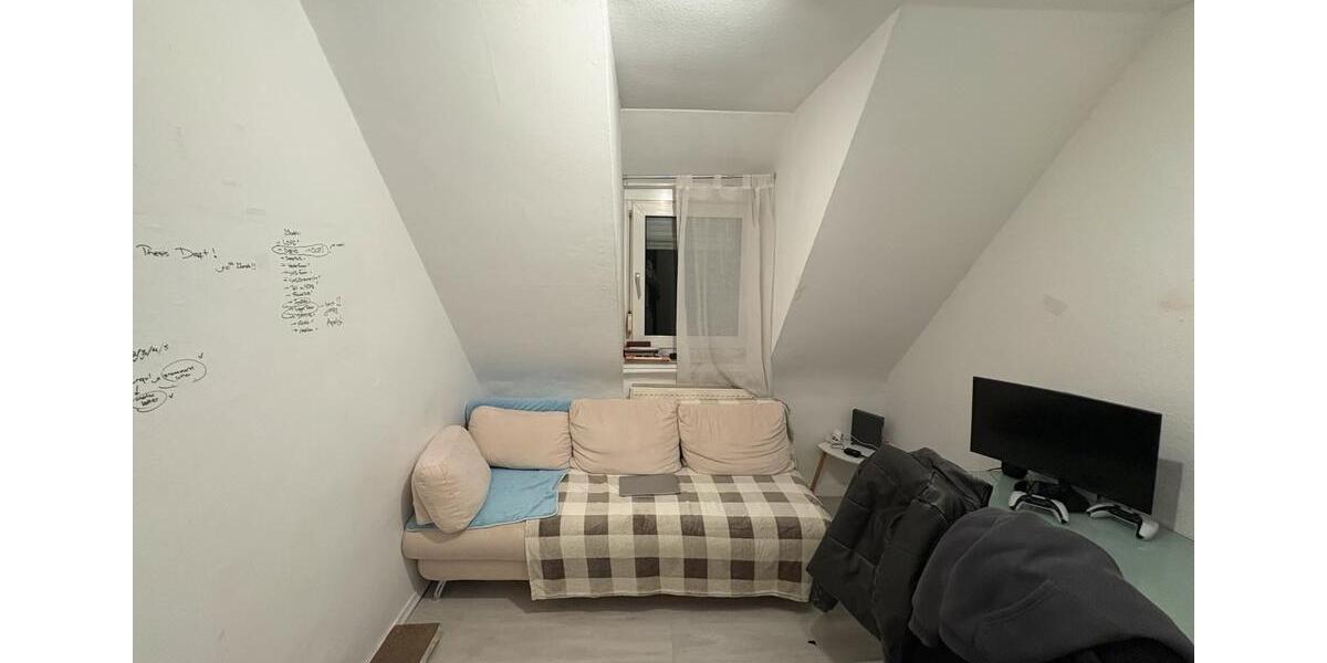 Dachgeschoßwohnung Ochsenfurt - 2 Zimmer, 37 m&sup2;, 450&euro; | Angebot:25311917
