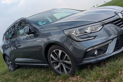 Renault Megane 138.000 km 8.900 &euro; Priestewitz 01561