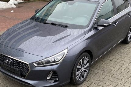 Hyundai i30 133.000 km 10.490 &euro; Frankfurt am Main 60389