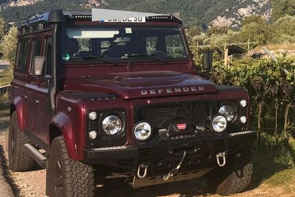 Land Rover Defender 129.000 km 46.700 &euro; Bonn 53177