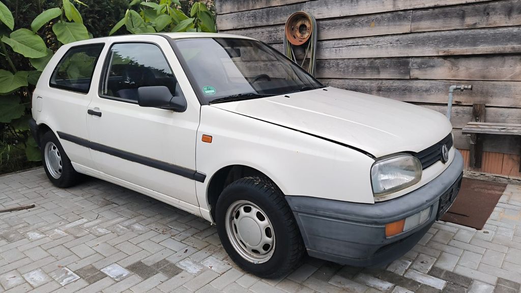 VW Golf 233.838 km 4.000 &euro; Dömitz 19303