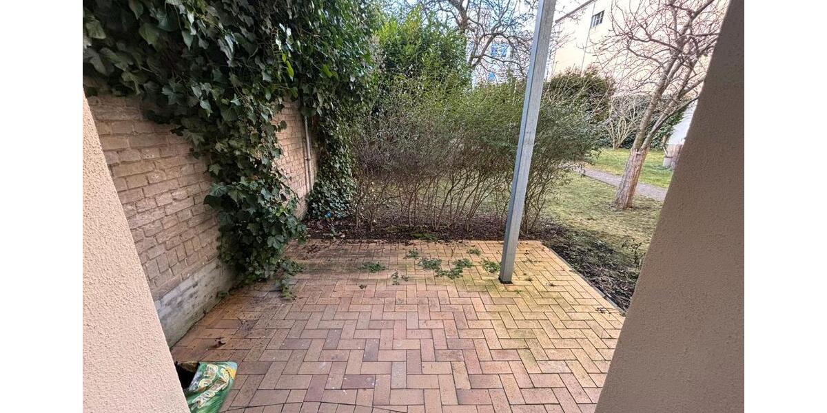 Erdgeschoßwohnung Cottbus - 2 Zimmer, 63 m&sup2;, 657&euro; | Angebot:25342232