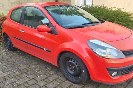 Renault Clio 135.000 km 2.800 &euro; Landscheid 54526