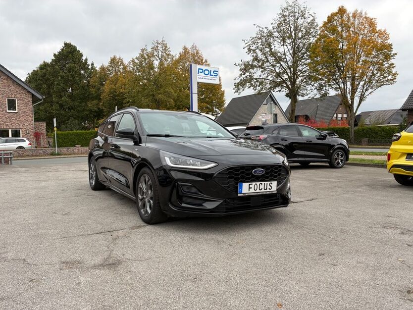 Ford Focus 14.000 km 22.490 € Hamminkeln-Dingden 46499