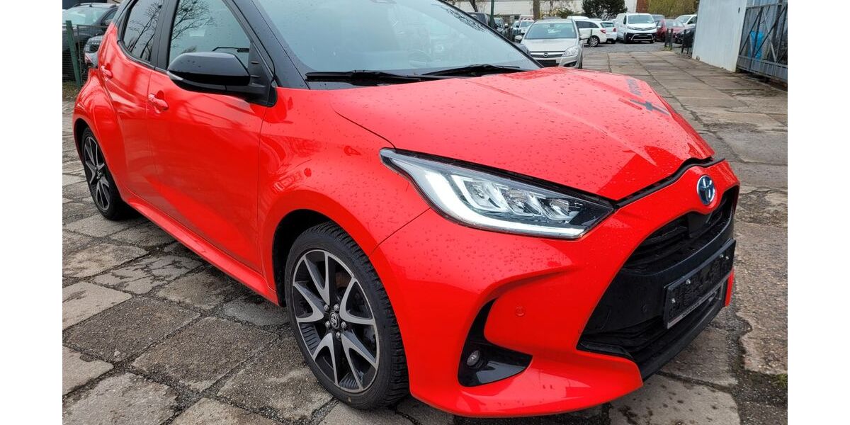 Toyota Yaris 83.255 km 13.950 &euro; Berlin 12277