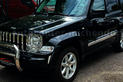 Jeep Cherokee 136.000 km 8.999 &euro; Michendorf 14552