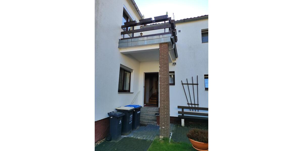 Doppelhaushälfte Elsterwerda - 7 Zimmer, 147 m&sup2;, 129.000&euro; | Angebot:22479924