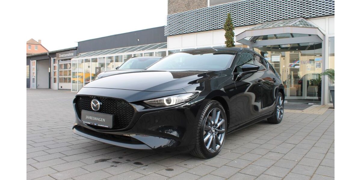 Mazda 3 10.790 km 26.590 &euro; Holzminden 37603