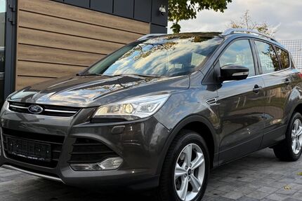 Ford Kuga 78.000 km 12.900 € Baden-Württemberg - Nagold 72202