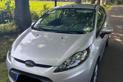 Ford Fiesta 82.000 km 2.990 &euro; Recklinghausen 45659