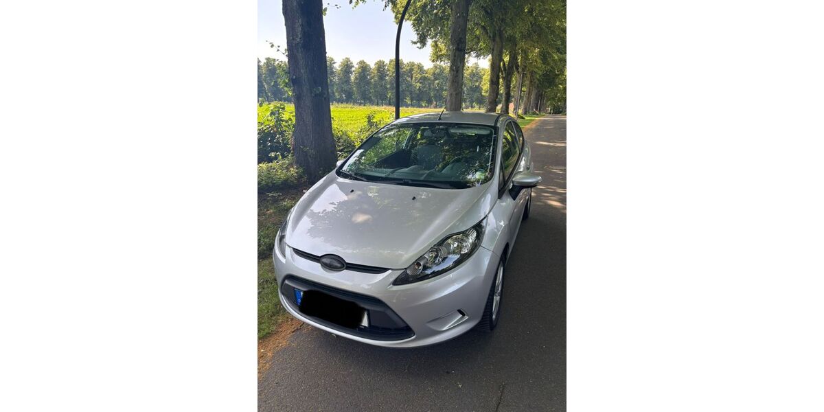 Ford Fiesta 82.000 km 2.990 &euro; Recklinghausen 45659