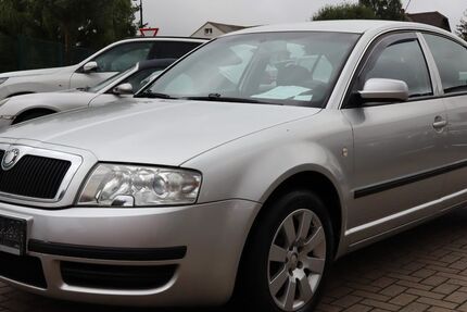Skoda Superb 185.300 km 4.990 &euro; Kretzschau 06712