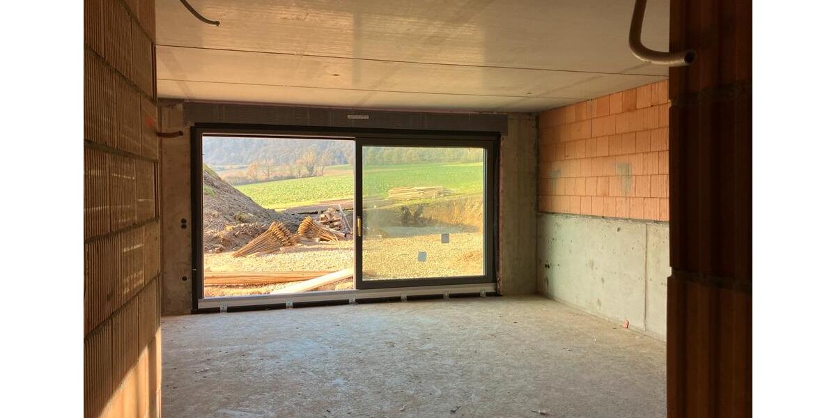 Exklusive Doppelhaushälfte in sonniger Ortsrandlage - Erstbezug 5 zimmer