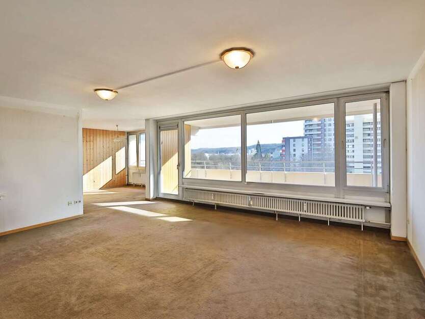 Wohnung zum Kaufen in Leonberg 249.000 € 133 m²
