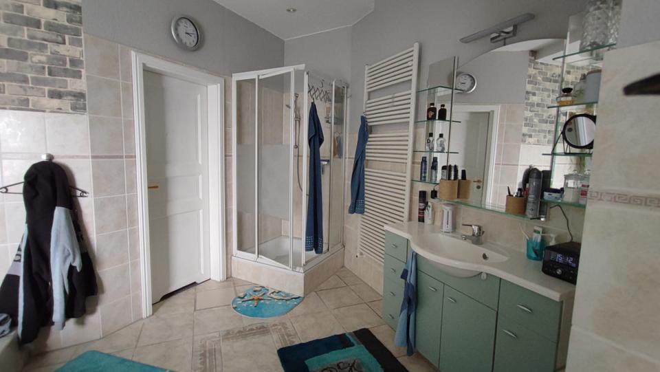 Reihenhaus Güstrow - 5 Zimmer, 140 m&sup2;, 215.000&euro; | Angebot:27038820