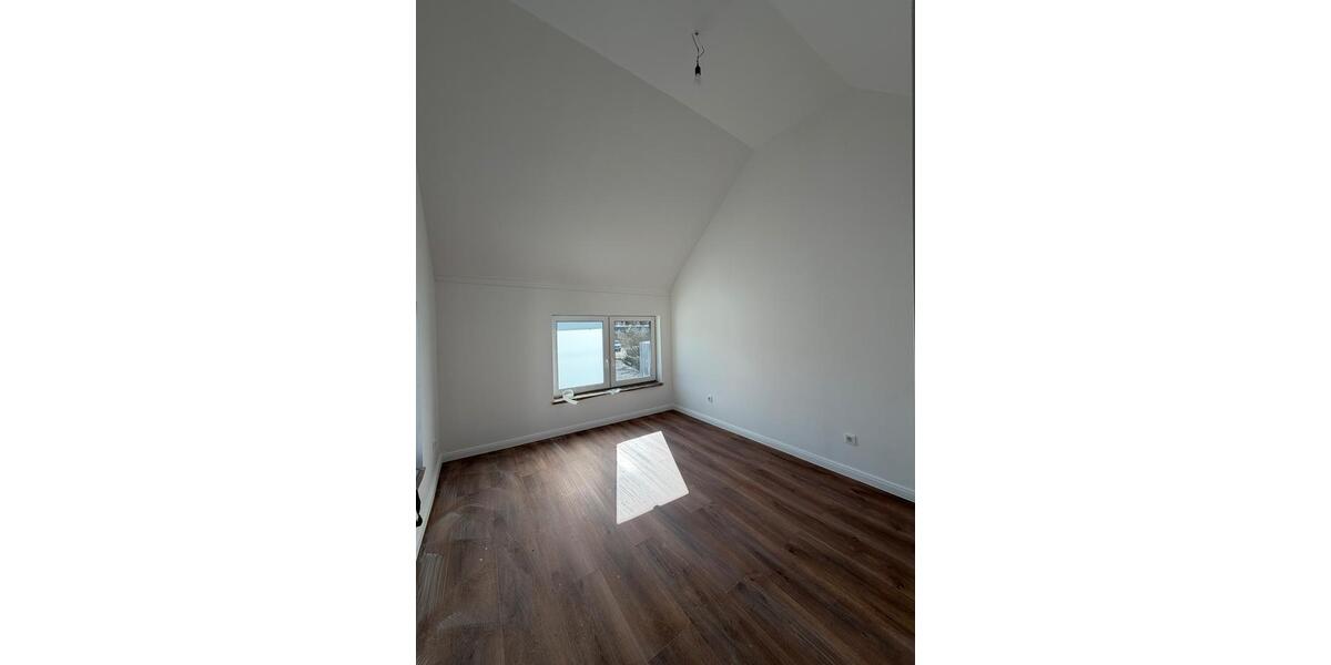 Etagenwohnung Engelskirchen - 4 Zimmer, 60 m&sup2;, 850&euro; | Angebot:25484219