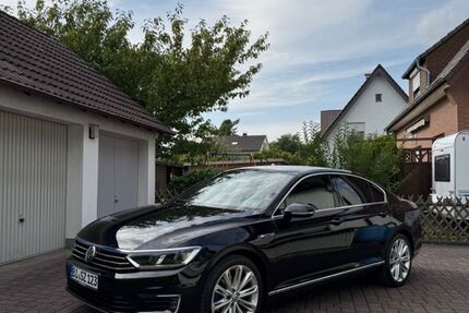 VW Passat 78.600 km 17.490 &euro; Bielefeld 33609