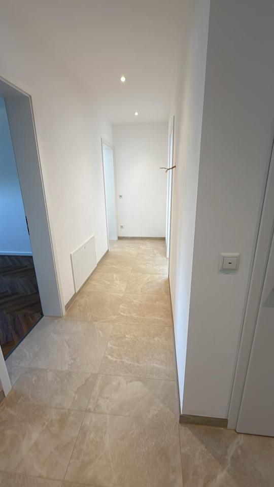 100 qm helle Penthouse Wohnung mit Dachterasse 87600 Oberbeuren