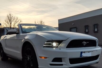 Ford Mustang 163.000 km 16.900 € Rösrath 51503