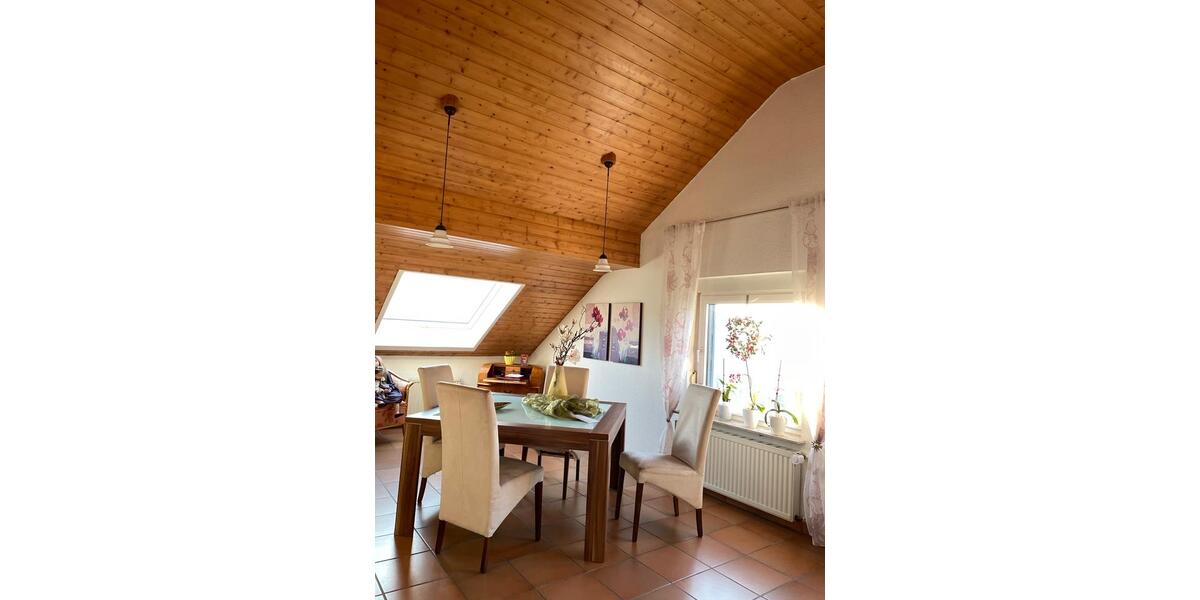 Dachgeschoßwohnung Netphen - 3.5 Zimmer, 88 m&sup2;, 680&euro; | Angebot:26336424