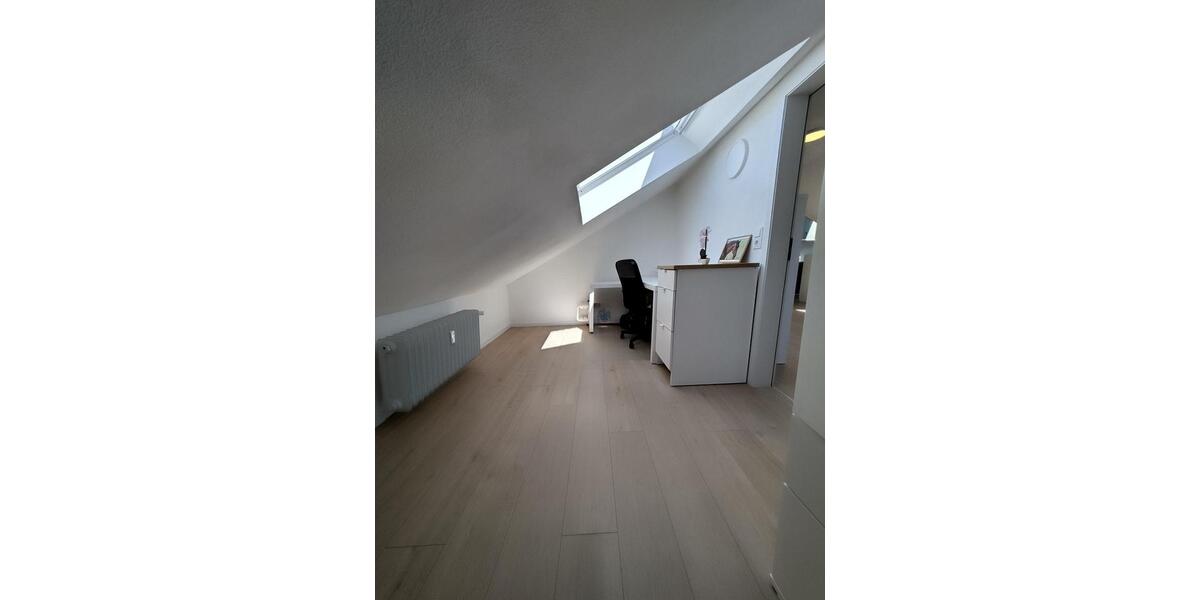 Dachgeschoßwohnung Contwig - 2.5 Zimmer, 52 m&sup2;, 600&euro; | Angebot:26415486