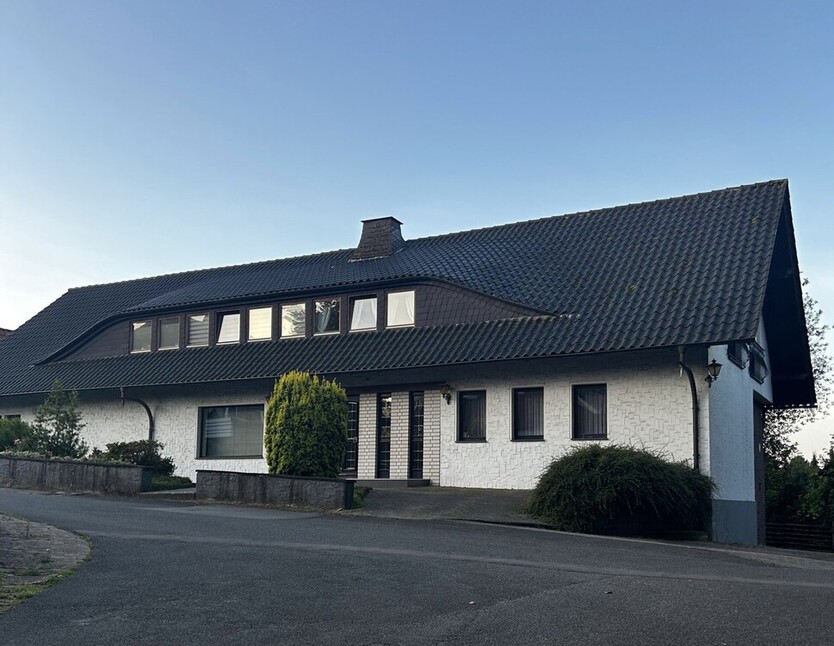 Idyllisches Mehrfamilien- Mehrgenerationenhaus