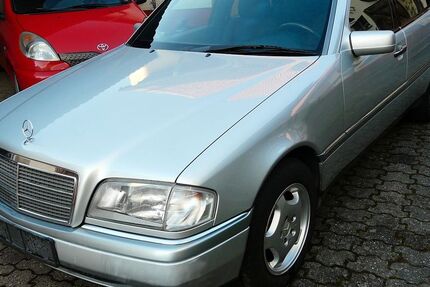 Mercedes-Benz C 250 152.906 km 4.900 &euro; Silz 76857