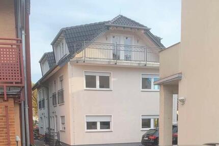 Doppelhaushelfte mit kl. Terrasse in Riedstadt Wolfskehlen zimmer