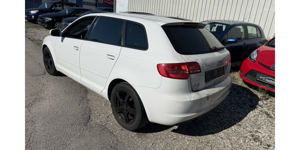 Audi A3 2.0 TDI Attraction Xenon SHZ Motorschaden 140.900 km 3.000 &euro; Altdorf 84032