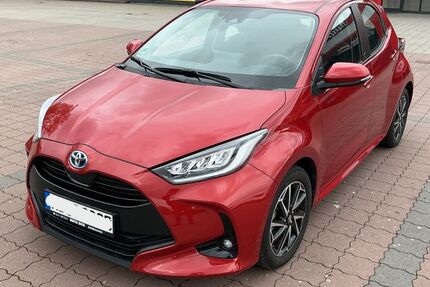 Toyota Yaris 8.100 km 20.600 &euro; Bremerhaven 27570