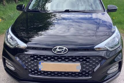 Hyundai i20 71.000 km 12.000 &euro; Kemnath 95478