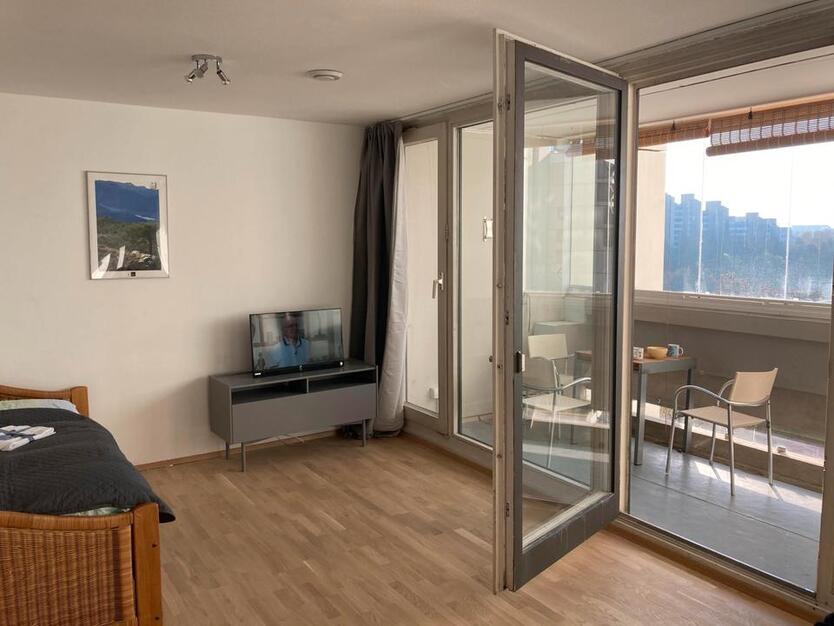 Gemütliches Wohnen im Olympischen Dorf – möbliert & mit Balkon