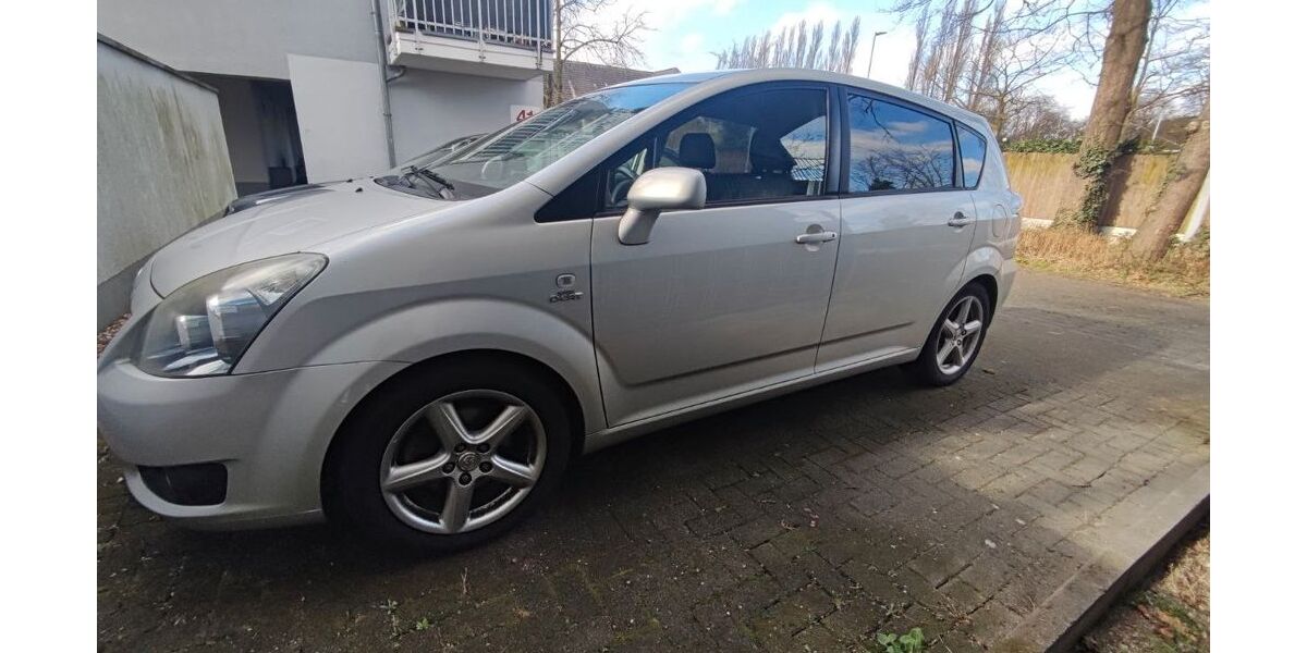 Toyota Verso 280.000 km 3.800 &euro; Moers 47443