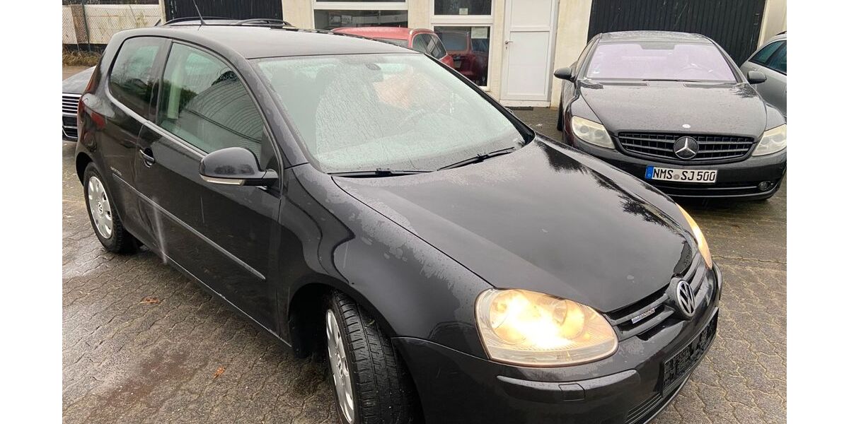 VW Golf 304.818 km 2.680 &euro; Neumünster 24537