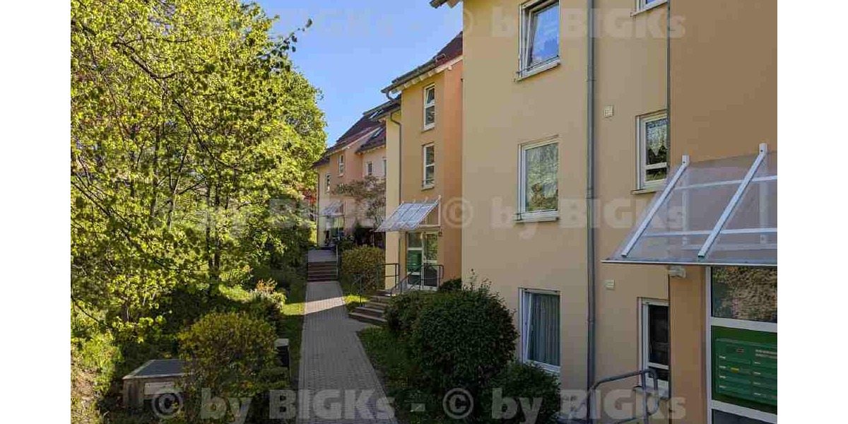 BIGKs: Suhl - Nähe Klinikum: 2 Zimmer-Wohnung mit Einbauküche und Terrasse (-;) - Erdgeschoßwohnung Suhl Suhl Heinbergsiedlung | Angebot:26418684
