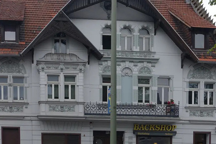 Lagerflächen und Remise mit Gartenblick flexible Größen - All-in-Miete zimmer