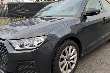 Audi A1 130.000 km 16.990 &euro; Braunschweig 38122