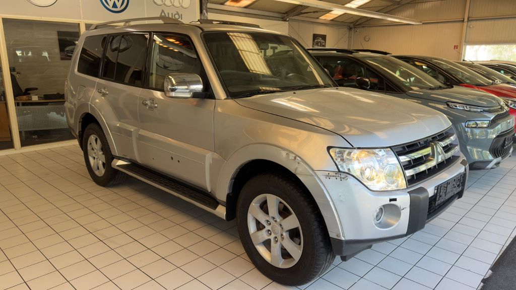 Mitsubishi Pajero 273.000 km 8.990 &euro; Berlin 12349
