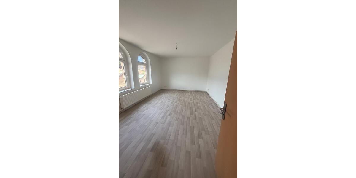 1-Zimmer-Wohnung exklusiven Burg-& Saaleblick frisch Saniert 1 zimmer