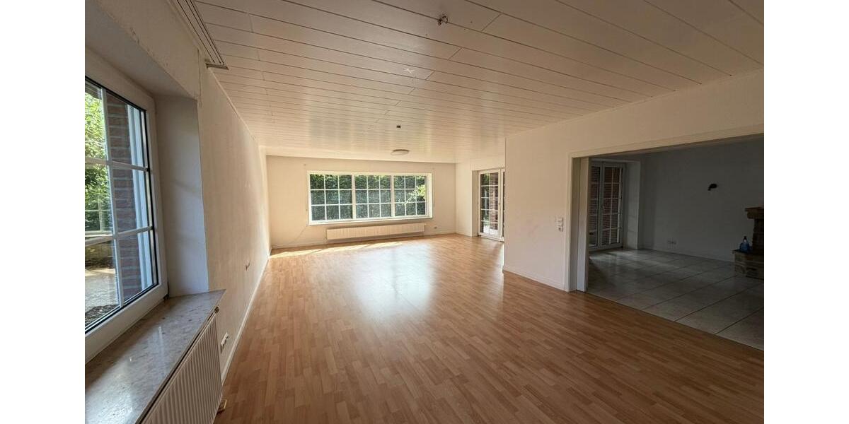 Einfamilienhaus Rastede - 9 Zimmer, 254 m&sup2;, 579.000&euro; | Angebot:26943893