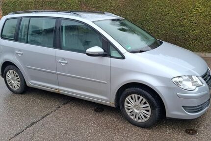 VW Touran 185.000 km 1.999 &euro; Rohrdorf 83101