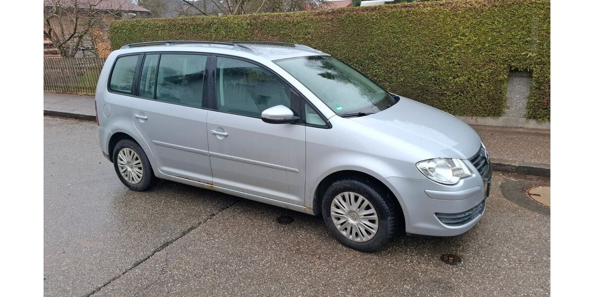 VW Touran 185.000 km 1.999 &euro; Rohrdorf 83101