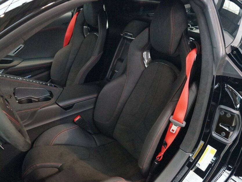 Corvette C8 Coupe 3LT Z51 Europa +Lift+Magnetic Ride+ 17.000 km 99.990 € Jaderberg 26349