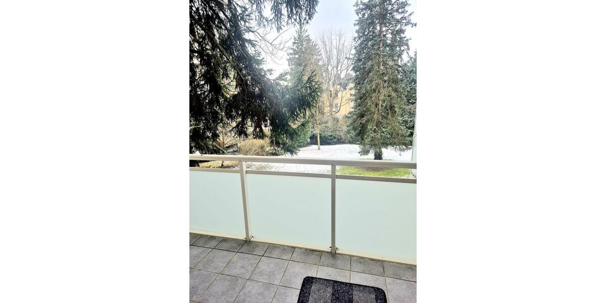 Hochparterre Wiesbaden Nordost - 3 Zimmer, 89 m&sup2;, 1.920&euro; | Angebot:25044786